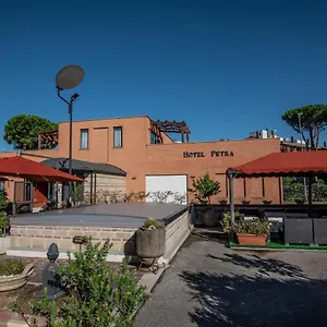 petra-hotel.it-romehotels.com/